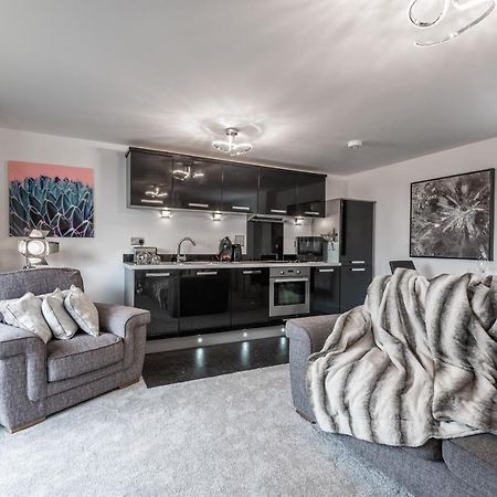Luxurious canal view apartment Worcester Extérieur photo