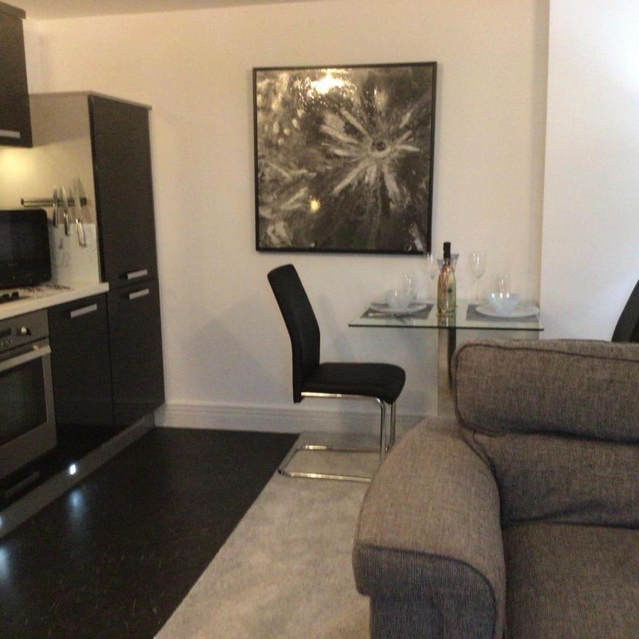 Luxurious canal view apartment Worcester Extérieur photo
