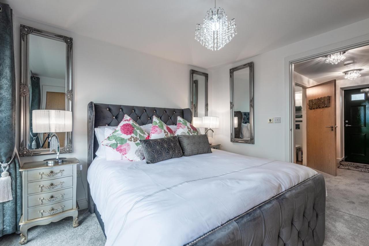 Luxurious canal view apartment Worcester Extérieur photo