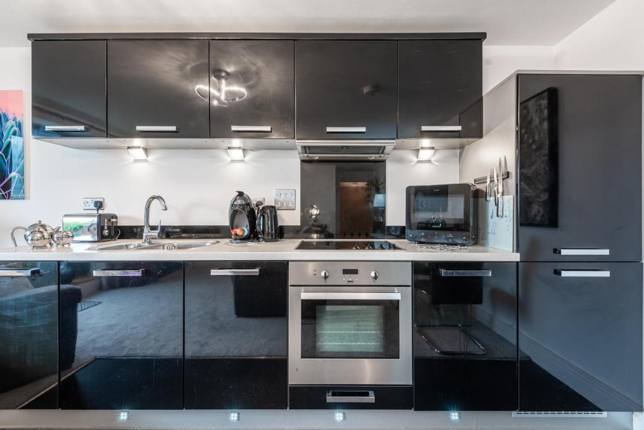 Luxurious canal view apartment Worcester Extérieur photo
