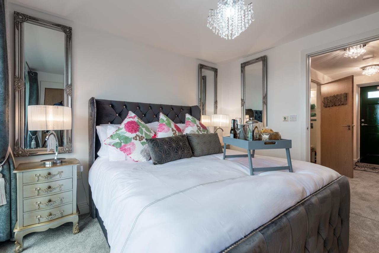 Luxurious canal view apartment Worcester Extérieur photo