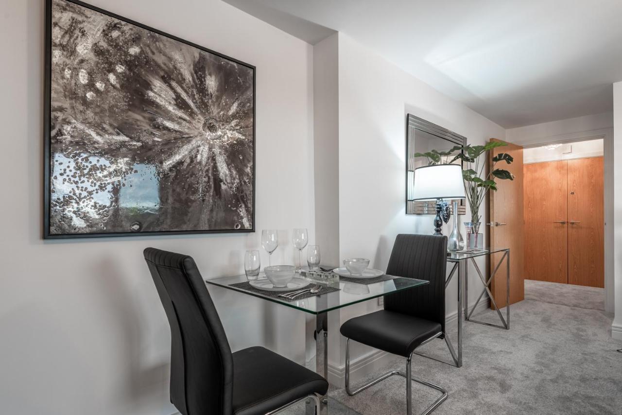 Luxurious canal view apartment Worcester Extérieur photo